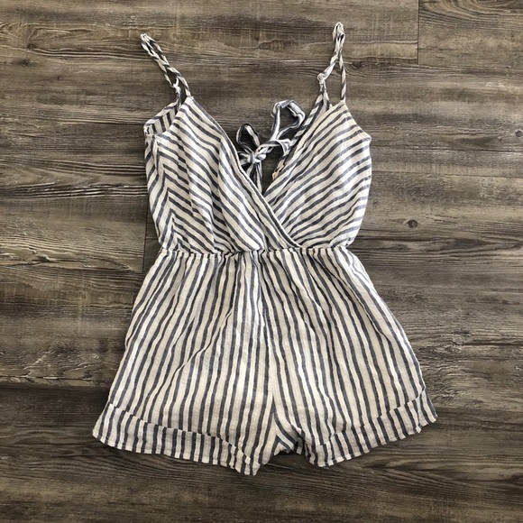 PacSun Dresses & Skirts - Pacsun striped romper